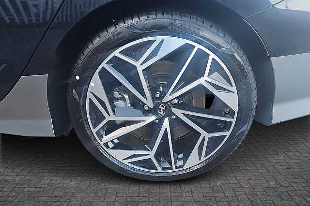 Hyundai IONIQ 6 168kW Premium 77kWh 4dr Auto