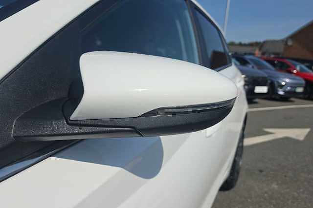 Hyundai i20 1.0T GDi 90 Tech Line 5dr DCT